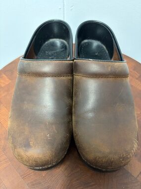Dansko Professional Clogs Brown Leather Size 37